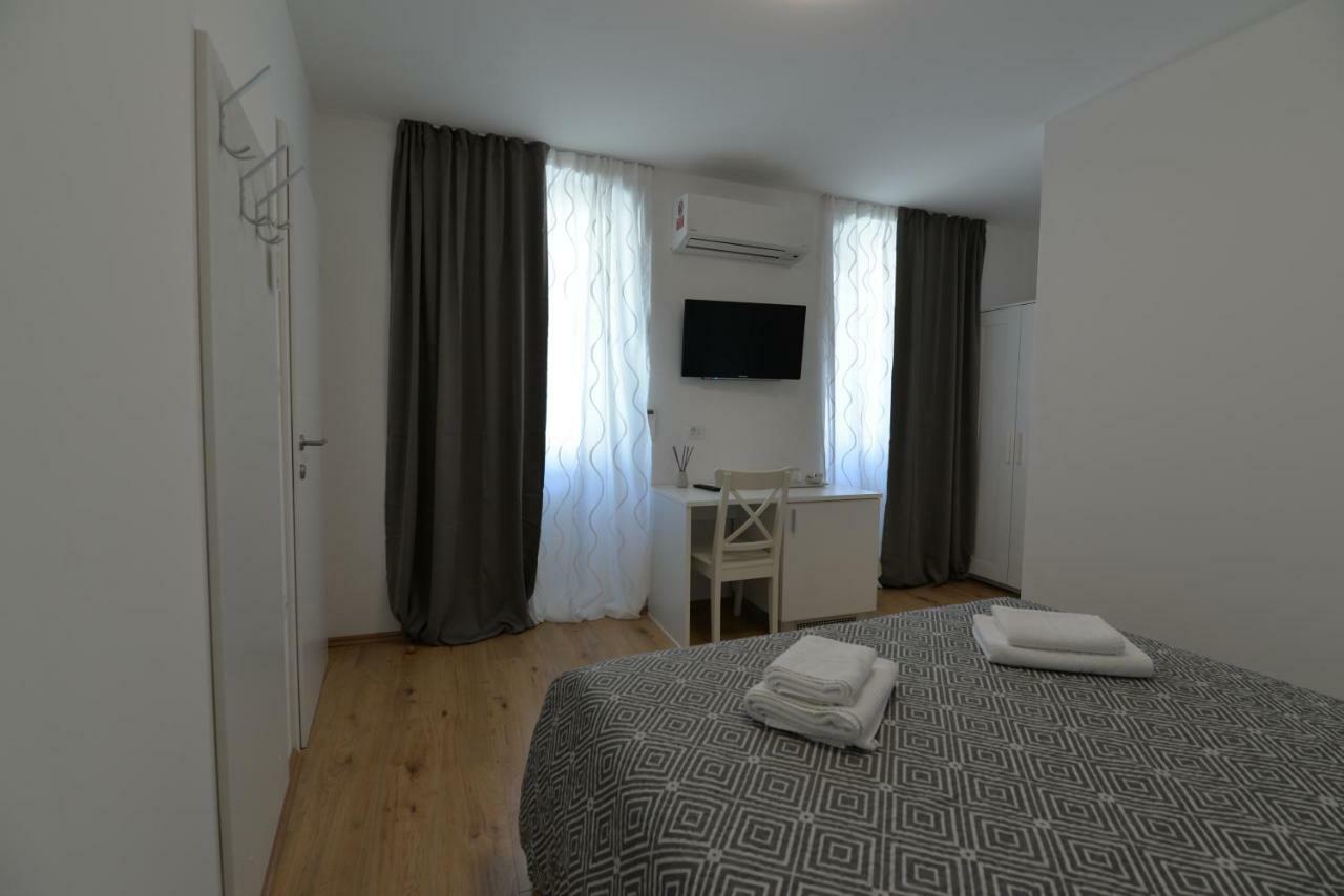 Apartments And Rooms Oliva Црес Экстерьер фото